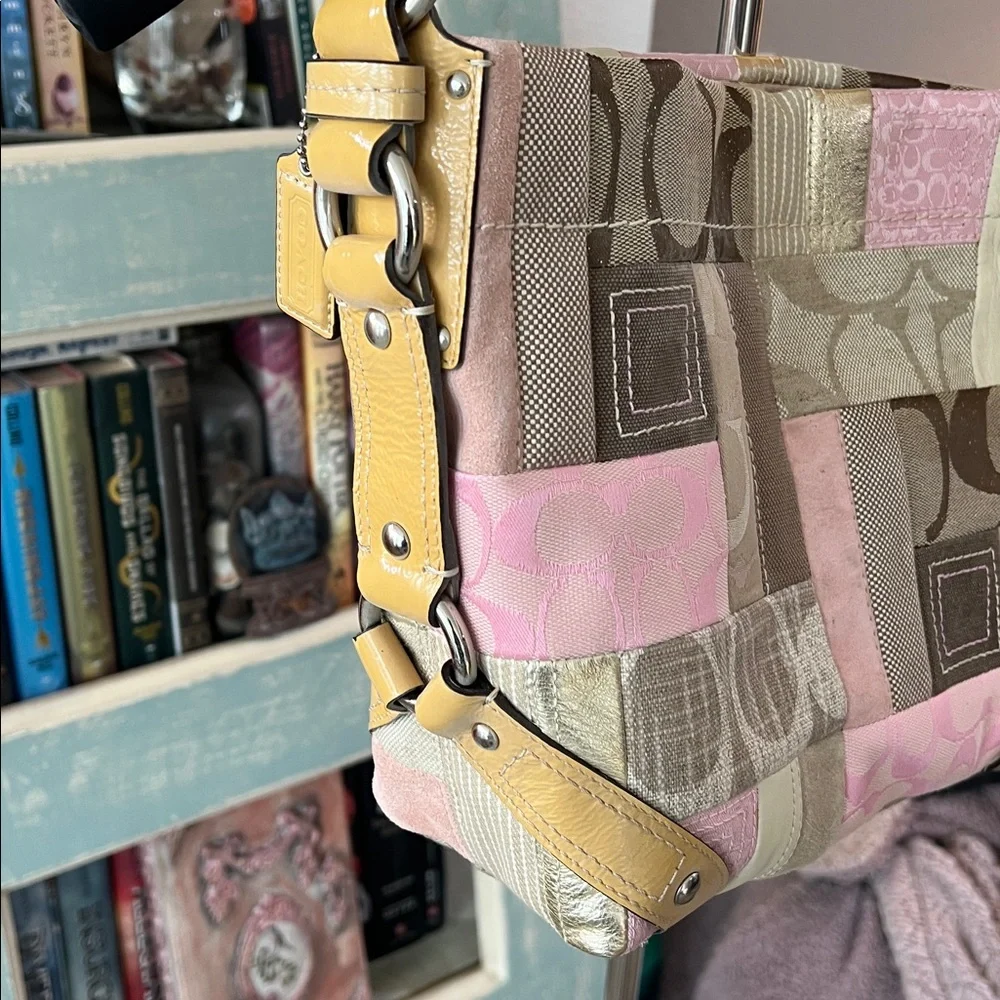 COACH Patchwork Shoulder Bag NWT - Picture 2 of 8